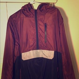 Distortion windbreaker (kangaroo pouch)